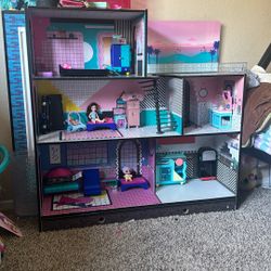 LOL/OMG Dollhouse 