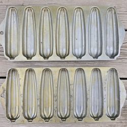 2) Vintage WearEver Cast Aluminum Pans