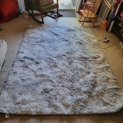 Large Grey Furry Rug