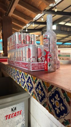 BARULLO BOTTLES AND CANS