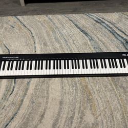 M-Audio MIDI Keyboard