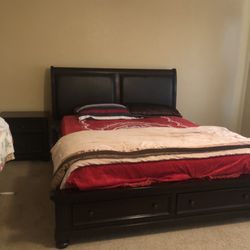 Cal King Bedroom Set