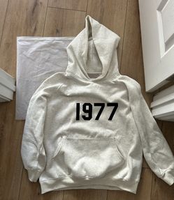 Essential Hoodie 