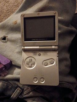 Nintendo Game Boy Advance SP Silver