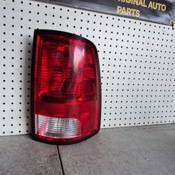 2009 2010 2011 2012 2013 2014 2015 2016 2017 2018 DODGE RAM TAIL LIGHT TAILLIGHT TAIL LAMP RIGHT PASSENGER SIDE OEM ORIGINAL USED