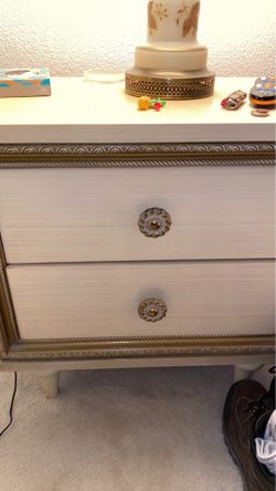 Antique dresser set