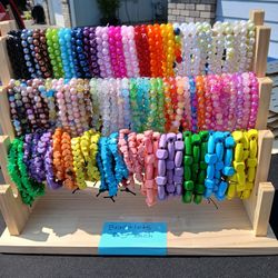 Bracelets 