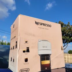 Nespresso Vertuo Next Coffee Machine (Brand New)