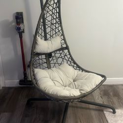 Chair With Stand 