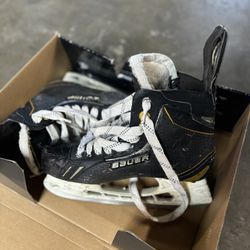 2 Ice Hockey Skates Size 10