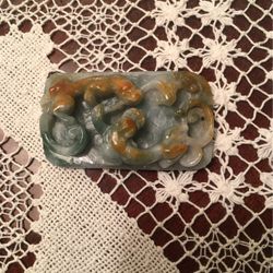 DragonVintage green pendant necklace carve antique