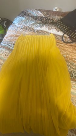 Yellow dress