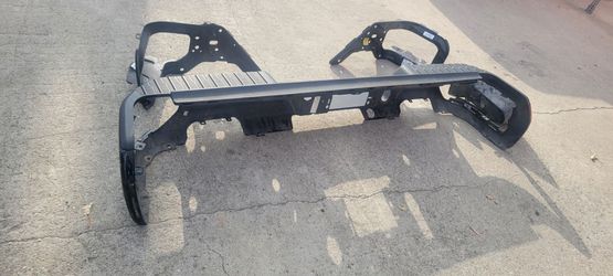 2020 G m c sierra 1500 rear bumper