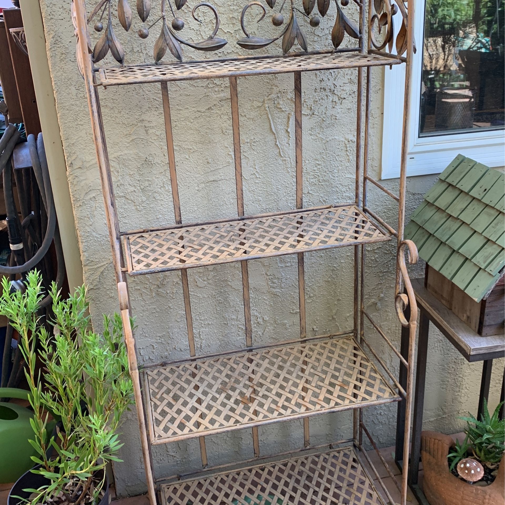 Bakers Rack for Sale in Fair Oaks, CA OfferUp