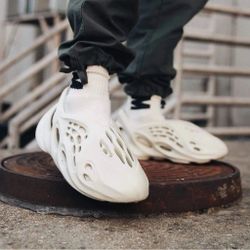 Yeezy Foam Runners White