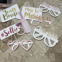 Bridal Shower Accessories 