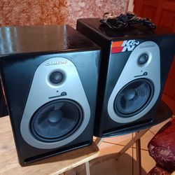 SAMSON SPEAKERS MONITOR MODEL RESOLV A8. WITH CABLE  PROFESSIONAL MONITORS. GOOD CONDITION....SUENAN MUY BIEN, Y ALTO SONIDO