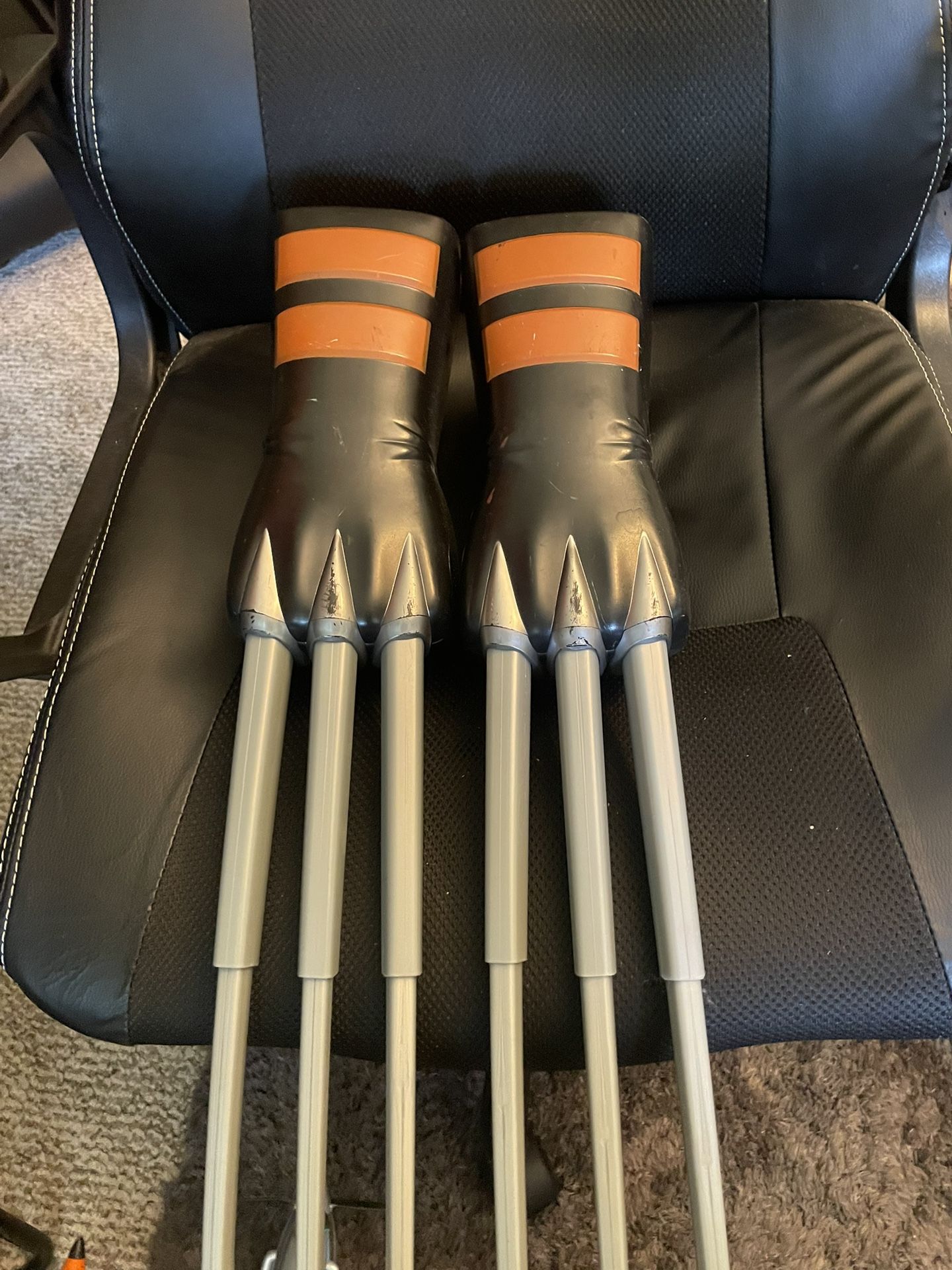 Toy Wolverines Claws