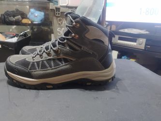 bearpaw hiking boots size 13 w $40