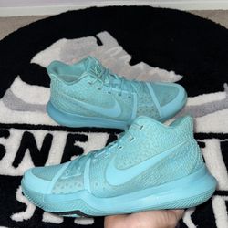 Nike Kyrie 3 Tiffany (Size 11)