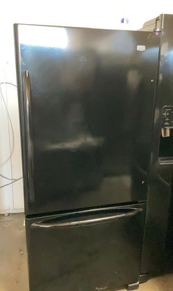 Maytag Bottom Freezer Black Refrigerator Fridge
