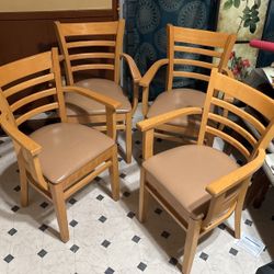 4 Chairs 