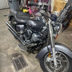 2004 Yamaha V star