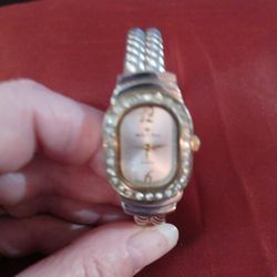 Very Nice Ladies Silver Diamond Accents Cuff Bracelet Watch