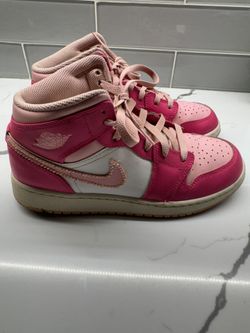 Air Jordan’s youth size 6.6