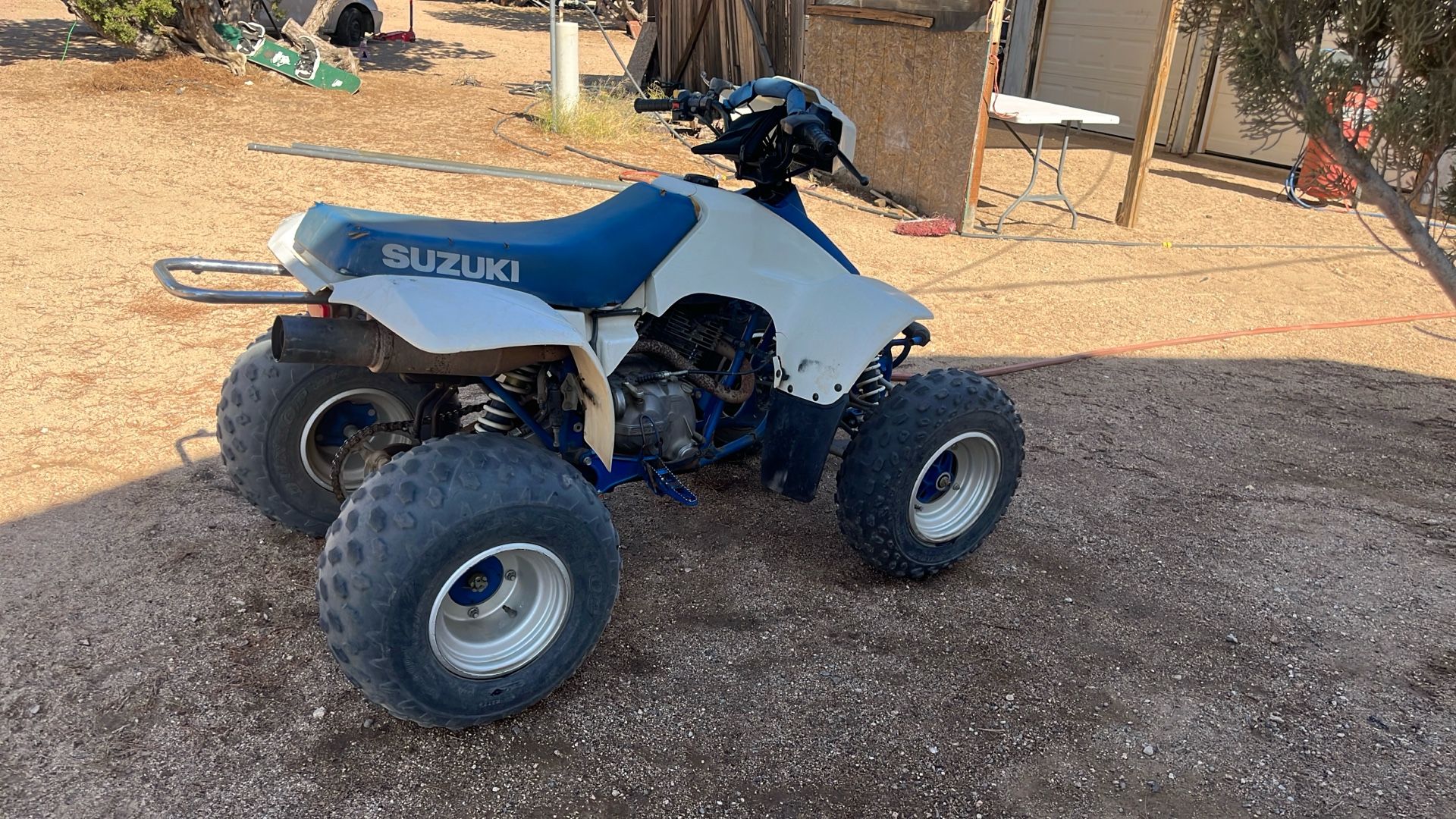 Suzuki Lt 230