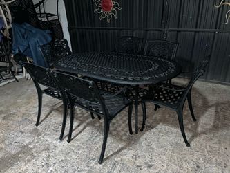 Aluminum Outdoor Patio Table w/ 6 Aluminum Outdoor Patio Chairs
