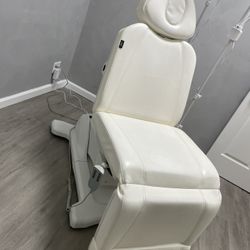 Pavo FACIAL Beauty Bed & Chair