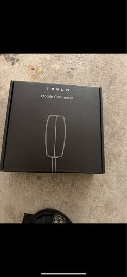 Tesla Mobile connector Gen 3