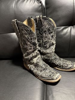  Boots