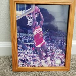 DOMINIQUE WILKINS SIGNED FRAMED PHOTO BASKETBALL