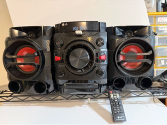 CD HOME AUDIO like New  Bluetooth
