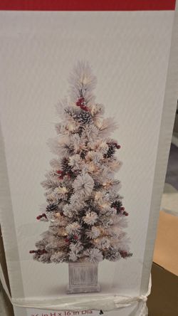 Flocked Pre-Lit Christmas Tree with Berries