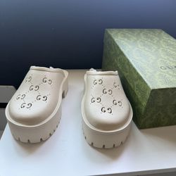 Gucci Clogs 