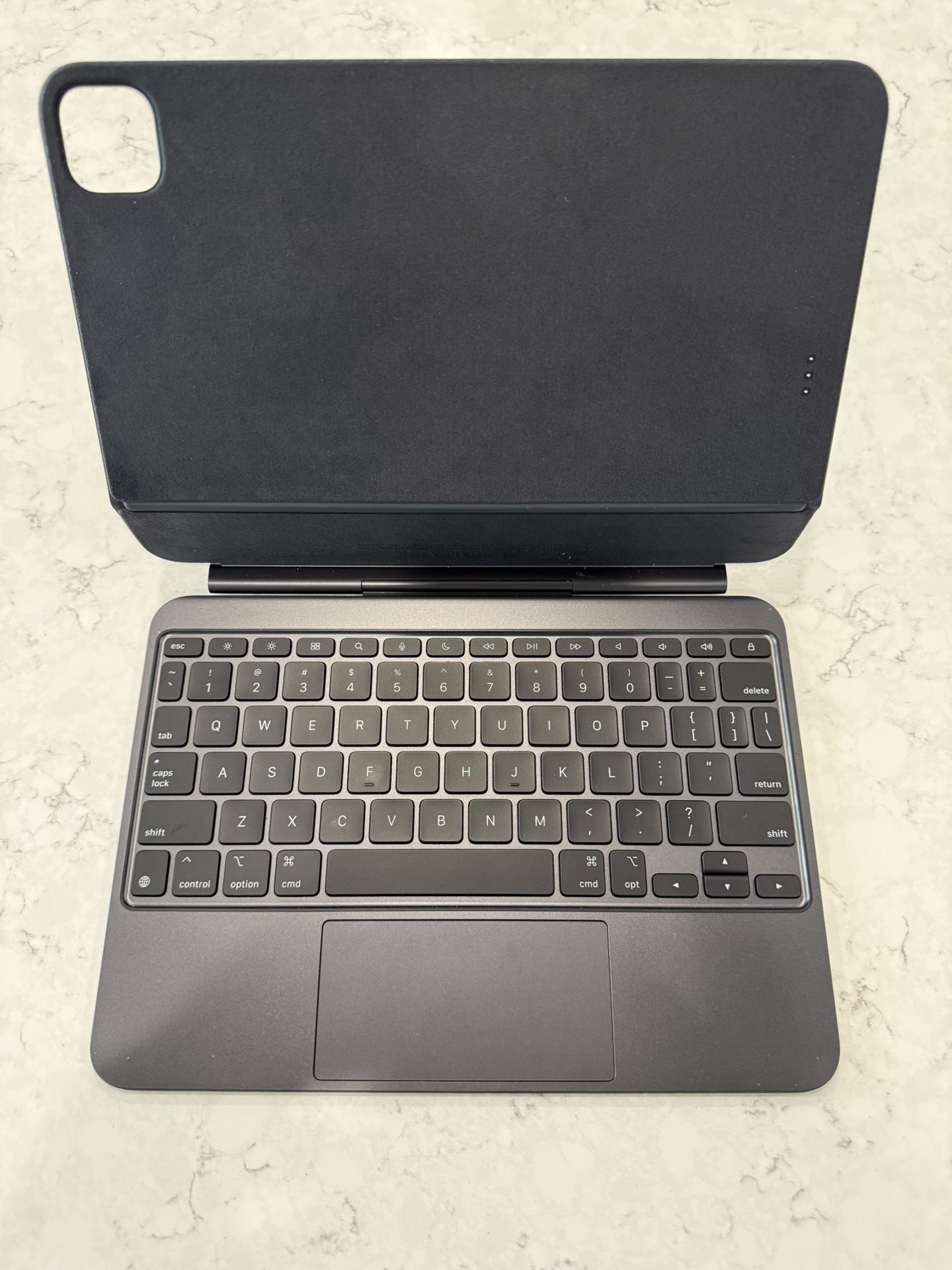 Apple Magic Keyboard for iPad Pro 11” M4 or M5