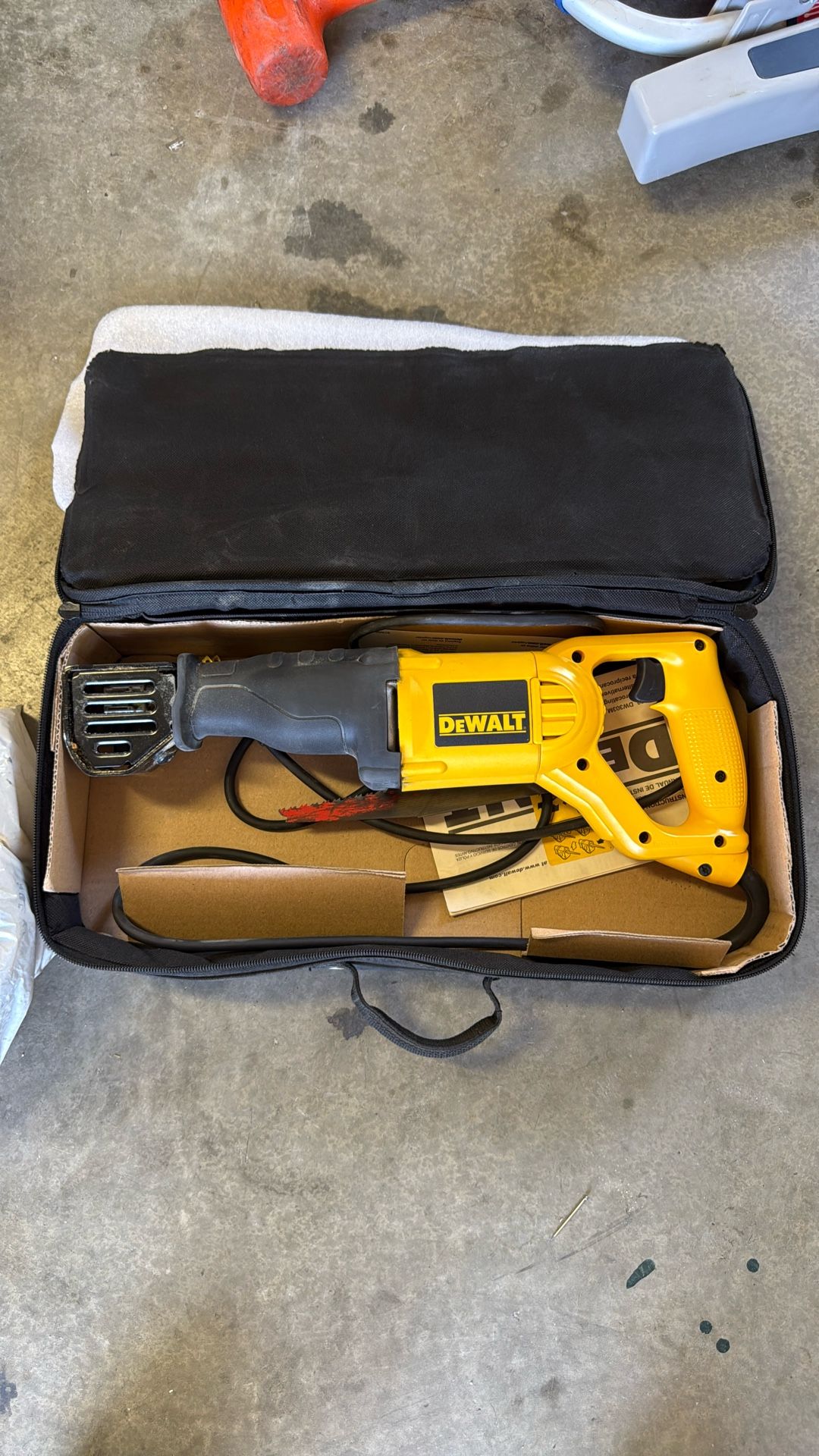 Dewalt