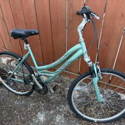Women’s Schwinn Bike