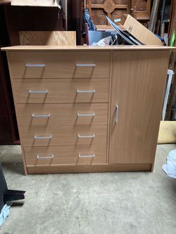 Modern 5-Drawer Dresser & Storage Cabinet – 47.5” Wide