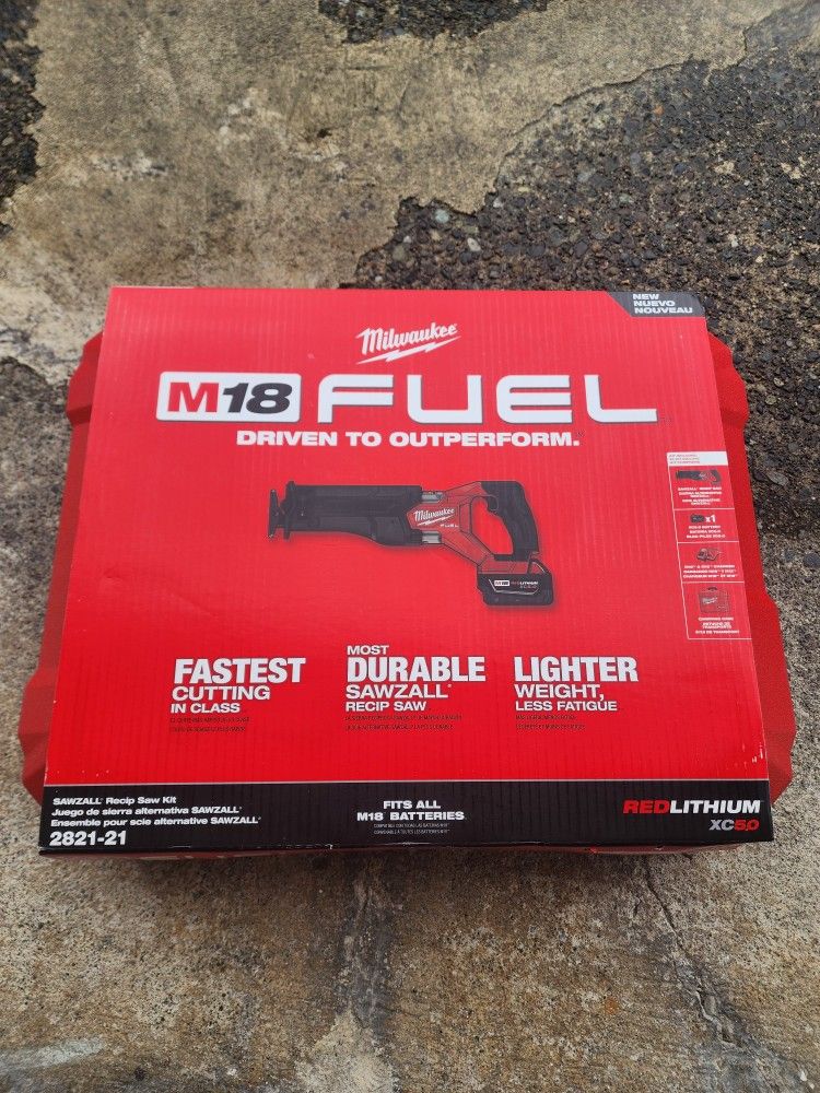 Milwaukee M18 Sawzall Kit