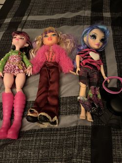 Doll Lot Bratz, Monster High And Rainbow High (3 Dolls)