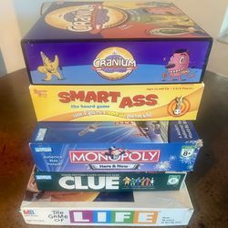 FAMILY GAME NIGHT BOARD GAMES