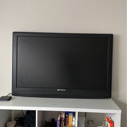 DYNEX TV  WITH ROKU