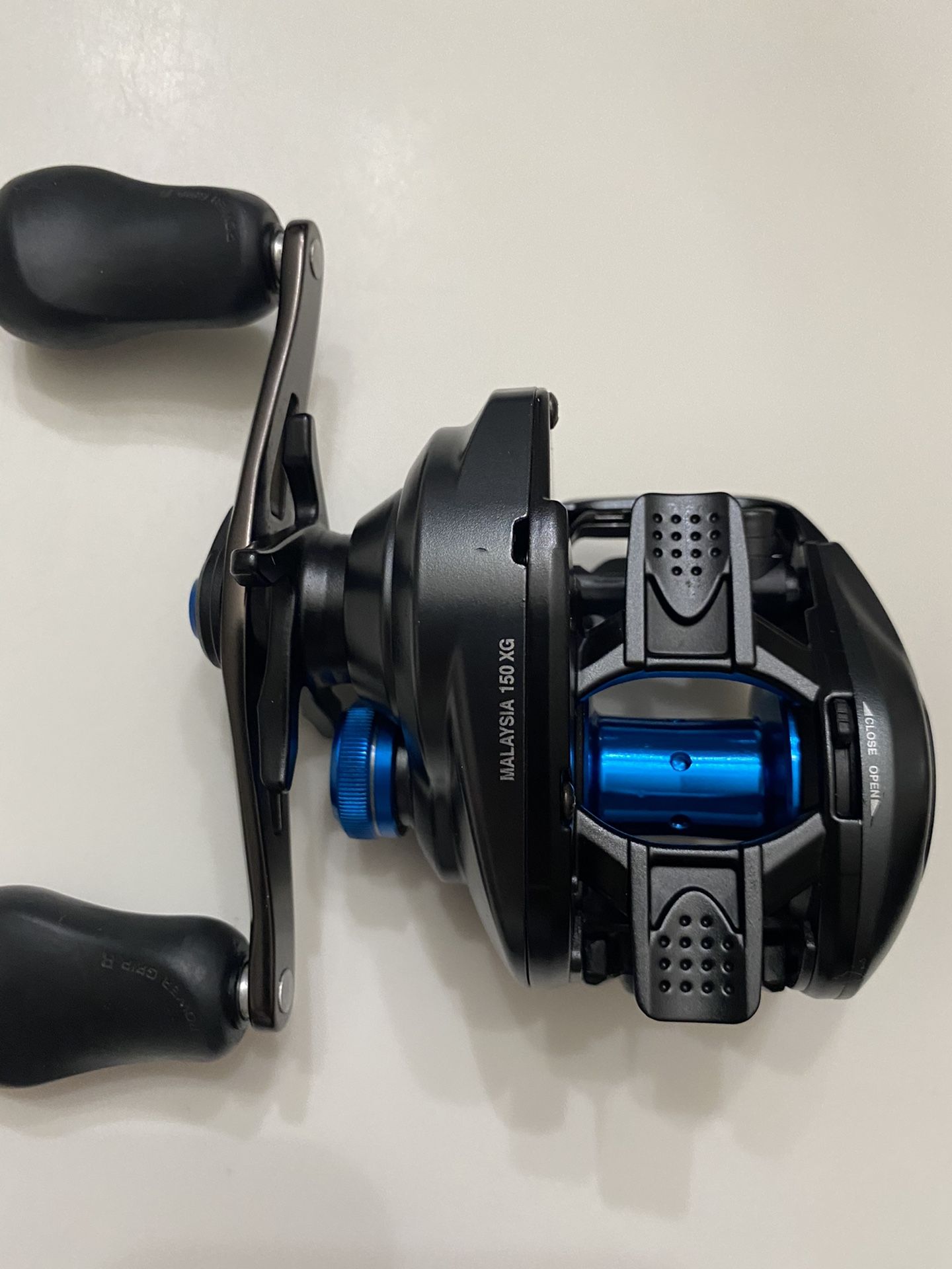 Shimano SLX XT 150 XG baitcaster fishing reel for Sale in Alvin, TX -  OfferUp