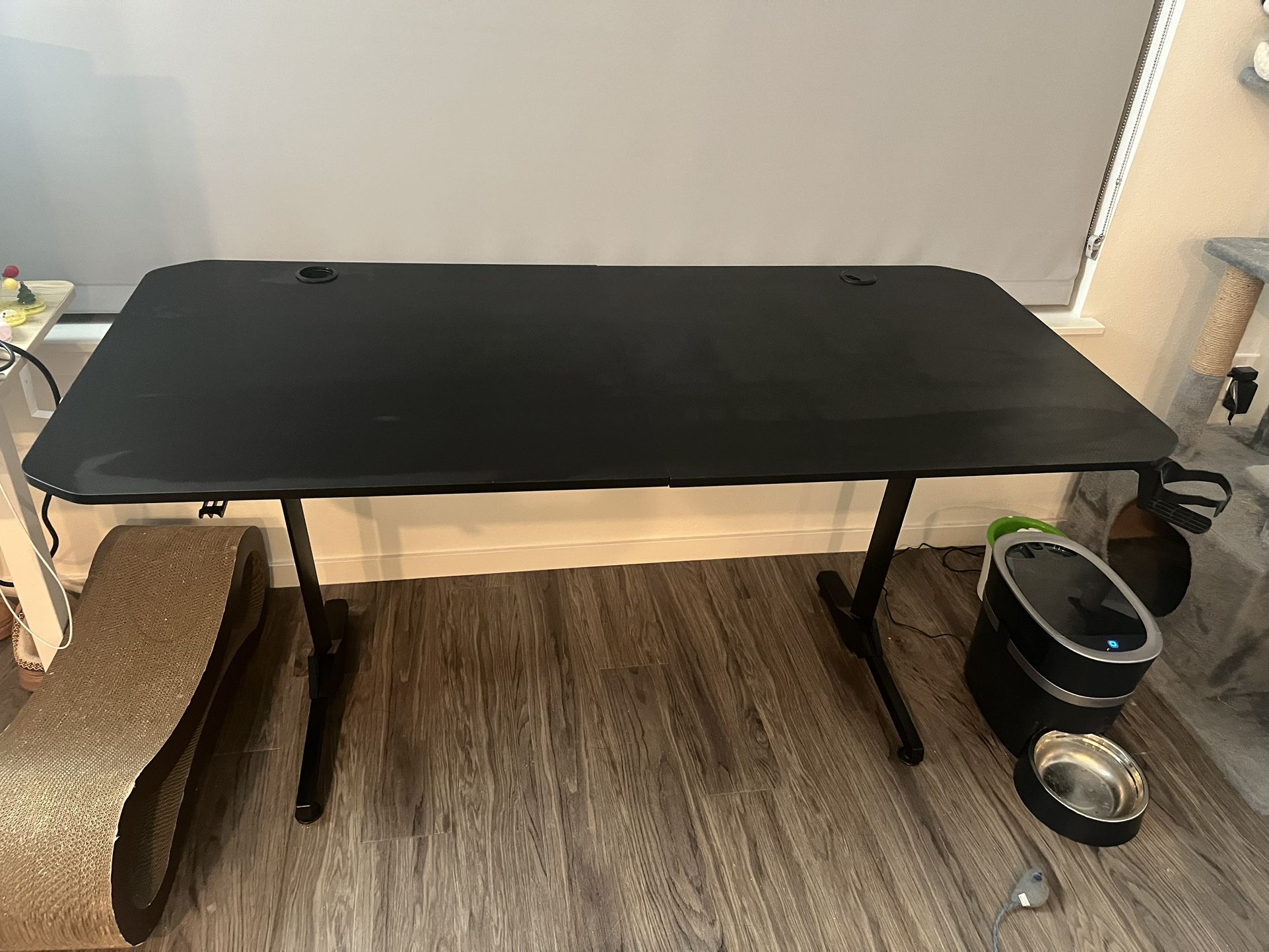 Seattle Table $20