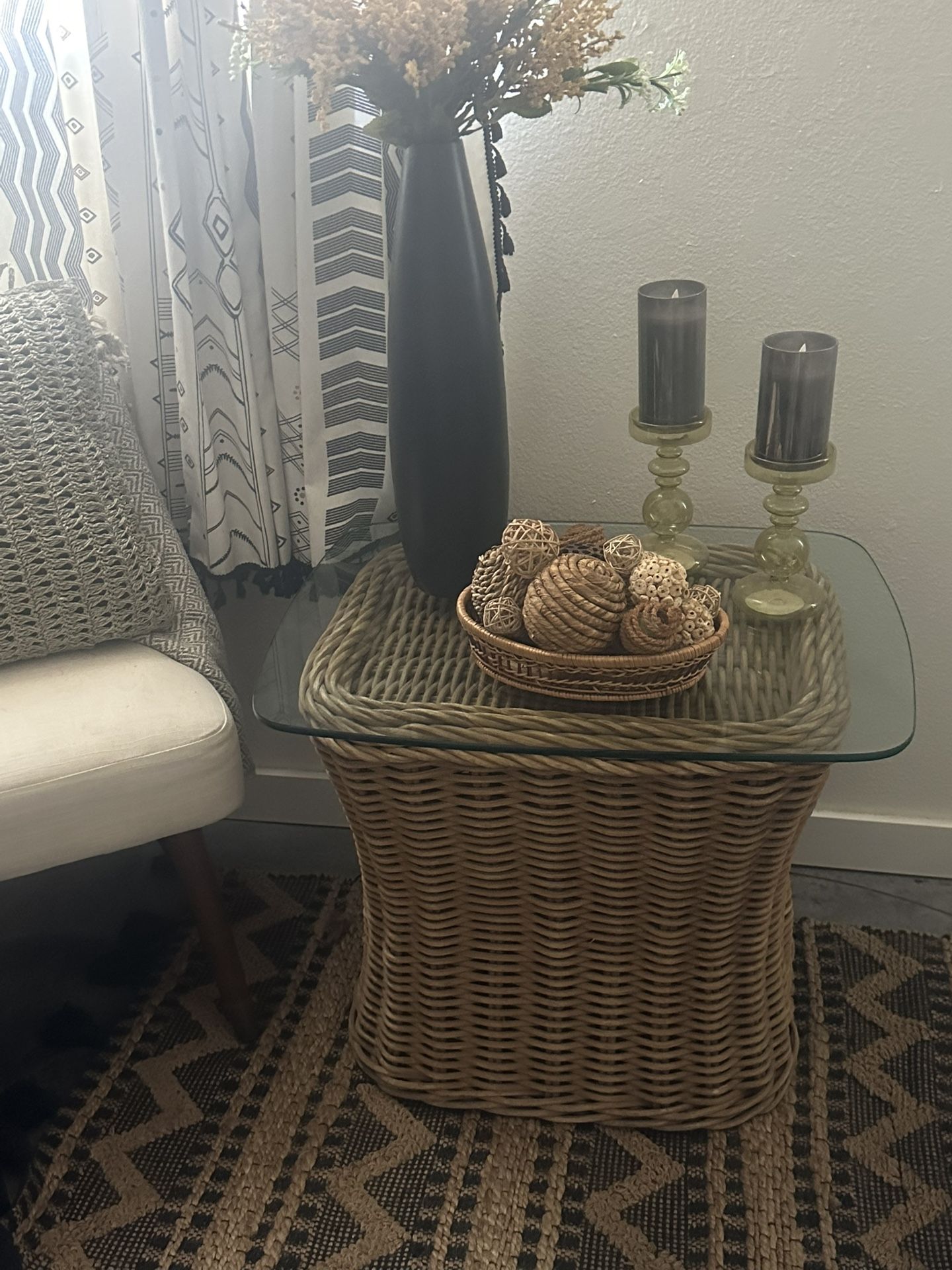 Vintage MCM / Boho Braided Reed Rattan Accent / End Table W/ Glass Top