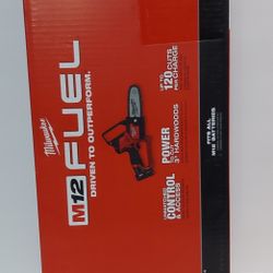 Milwaukee M12 FUEL 12V Lithium-Ion Brushless Battery 6 in. HATCHET Pruning Saw Kit with 4.0 Ah Battery and Charger Brand New 